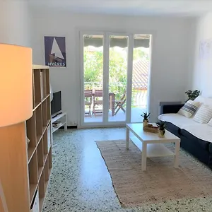 Beaux 3 Pieces Avec Espaces Exterieurs Et Parking - Proche , Hyères Francia
