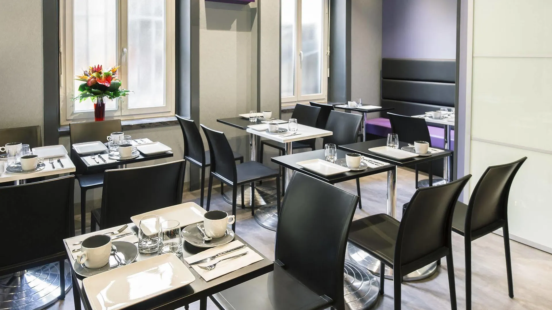 Hotel Des Savoies Lyon Perrache 3*,